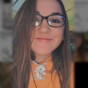 Meet your Posher, Searra